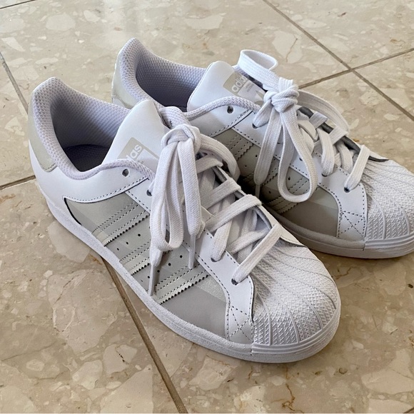 ADIDAS - Originals Superstar Shoes (NEW) - Picture 8 of 10